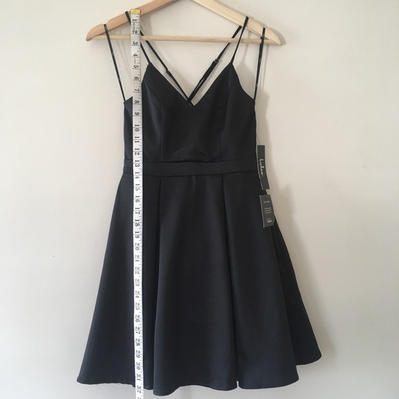 CLOSET CLEAR OUT SALE - NWT Lulu’s black satin cocktail dress - Picture 11 of 11